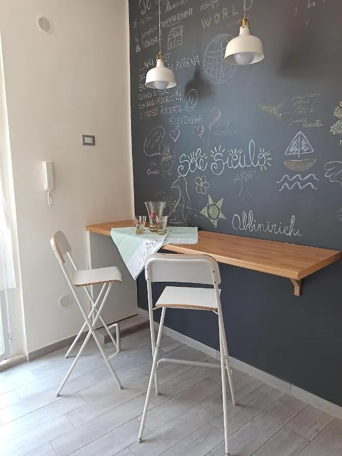 Apartment Ferienwohnung House Solesiculo Syrakus Italien